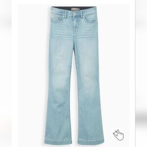 New Torrid Bombshell Flare Jeans Retro Premium Stretch High-Rise Jean Size 12
